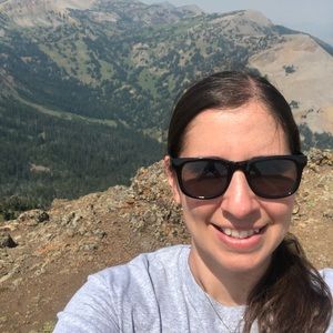 Meet your Posher, Joanna